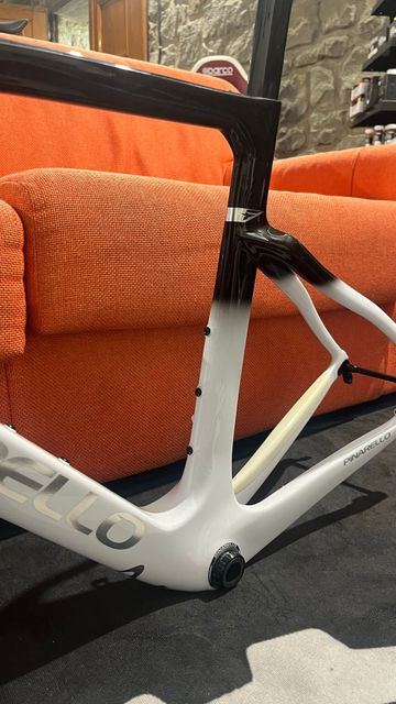 Gebrauchtes Pinarello F7 ULTEGRA Di2 2025 Frameset 2025 Road & Gravel, Weiß — Bild 5 von 9