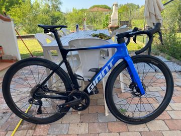 Giant Propel Advanced Pro 0 2024 2024 Road & Gravel usato, Blu — immagine 6 di 6