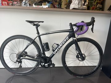 Tweedehands Specialized Roubaix SL4 Disc 2016 2016 Road & Gravel — afbeelding 1 van 3