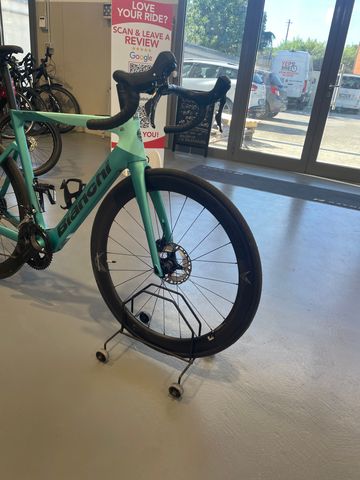 Used Bianchi E-Oltre 2026 2026 Road & Gravel, Blue — image 8 of 10