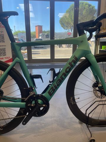 Used Bianchi E-Oltre 2026 2026 Road & Gravel, Blue — image 7 of 10
