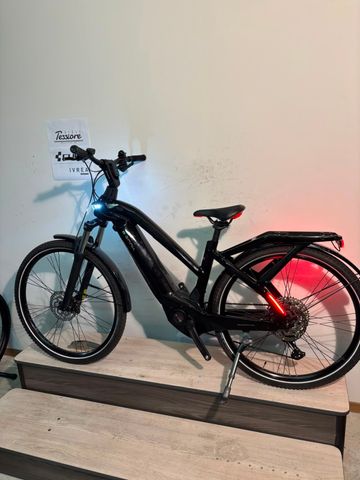 Używany Bianchi e-Omnia T Type DEORE 2023 2023 Urban — zdjęcie 5 z 16