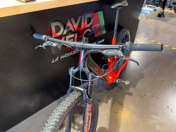 BMC Fourstroke 01 TWO 2024 2024 Mountainbike d'occasion — image 9 sur 10