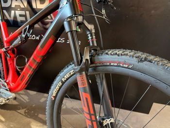BMC Fourstroke 01 TWO 2024 2024 Mountainbike d'occasion — image 5 sur 10