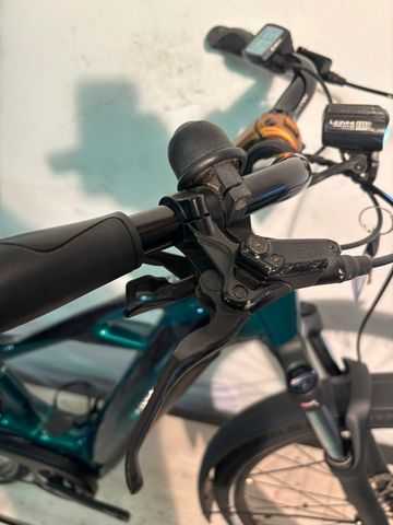 Used Bianchi e-Vertic T-Type DEORE 2025 2025 Urban, Green — image 6 of 16