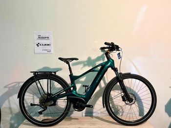 Używany Bianchi e-Vertic T-Type DEORE 2025 2025 Urban & Touring