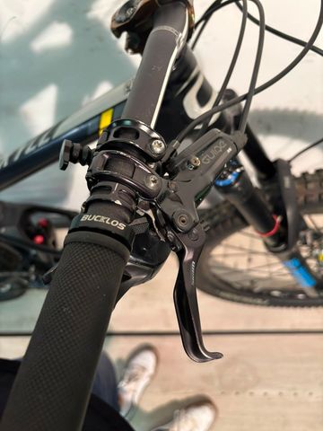 Used Cannondale Jekyll 2015 Mountainbike, Black — image 9 of 14