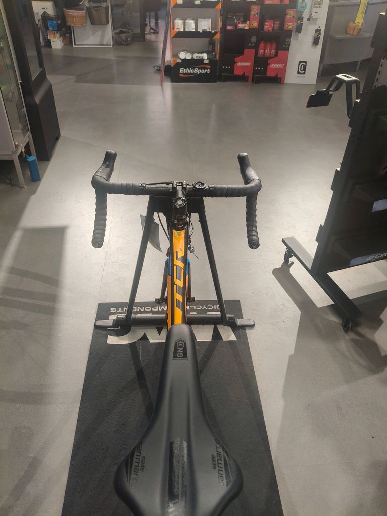 Brugt Giant TCR Advanced Pro 1 2017 2017 Road & Gravel — billede 5 af 5