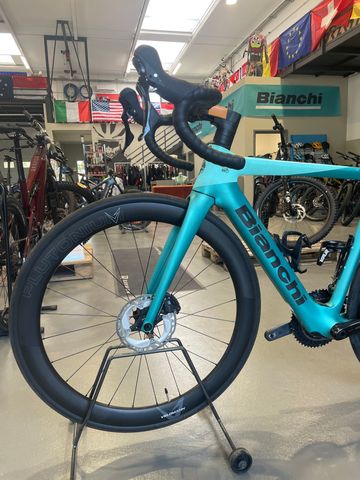 Gebrauchtes Bianchi e-Oltre 105 2025 2025 Road & Gravel, Blau — Bild 2 von 7