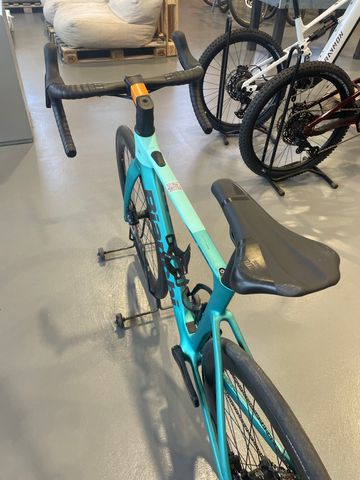 Gebrauchtes Bianchi e-Oltre 105 2025 2025 Road & Gravel, Blau — Bild 5 von 7