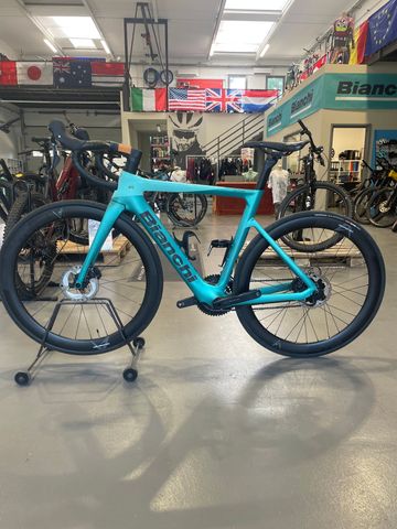 Gebrauchtes Bianchi e-Oltre 105 2025 2025 Road & Gravel, Blau — Bild 4 von 7