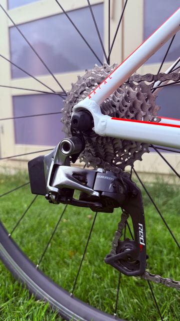 Used CUBE Axial SRAM Red 2017 Road & Gravel, White — image 2 of 18