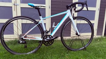 Used CUBE Axial SRAM Red 2017 Road & Gravel, White — image 1 of 18