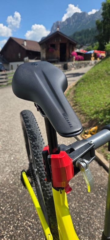 Tweedehands Scott Spark RC Comp 2022 2022 Mountainbike — afbeelding 7 van 9