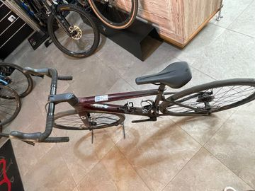 Scott Addict 30 2024 2024 Road & Gravel d'occasion — image 4 sur 21