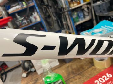 Used Specialized Tarmac Shimano Ultegra Di2 2019 Road & Gravel, White — image 9 of 13