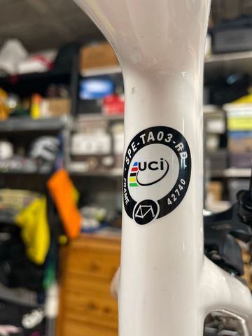 Used Specialized Tarmac Shimano Ultegra Di2 2019 Road & Gravel, White — image 7 of 13