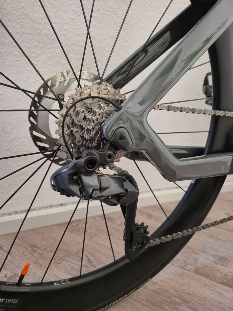 Brugt Canyon Speedmax CF 8 Di2 62/62 2024 2024 Road & Gravel — billede 3 af 10