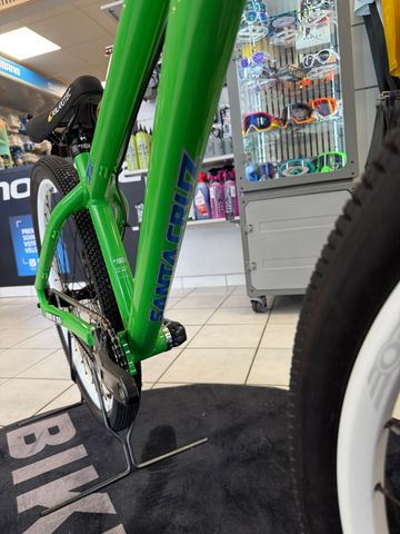 Used Santa Cruz JACKAL Other Shimano 2026 Mountainbike, Green — image 2 of 6
