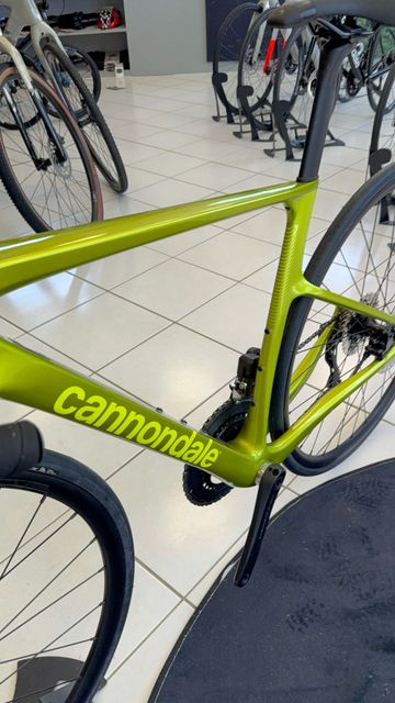 Used Cannondale SuperSix EVO Shimano 105 Di2 2025 Road & Gravel, Green — image 4 of 6