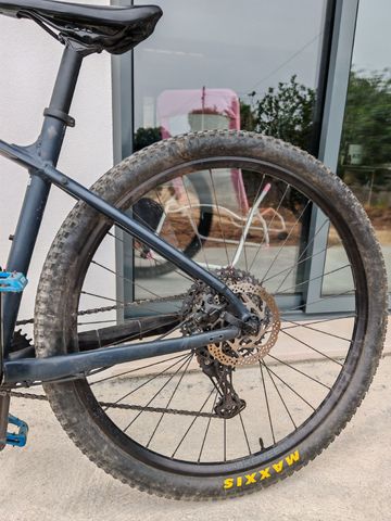 Used Trek X-Caliber 9 2023 2023 Mountainbike, Light Gray, 27.5, 29 — image 4 of 8