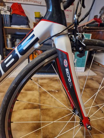 Used CUBE GTC 2017 Road & Gravel, White — image 5 of 9