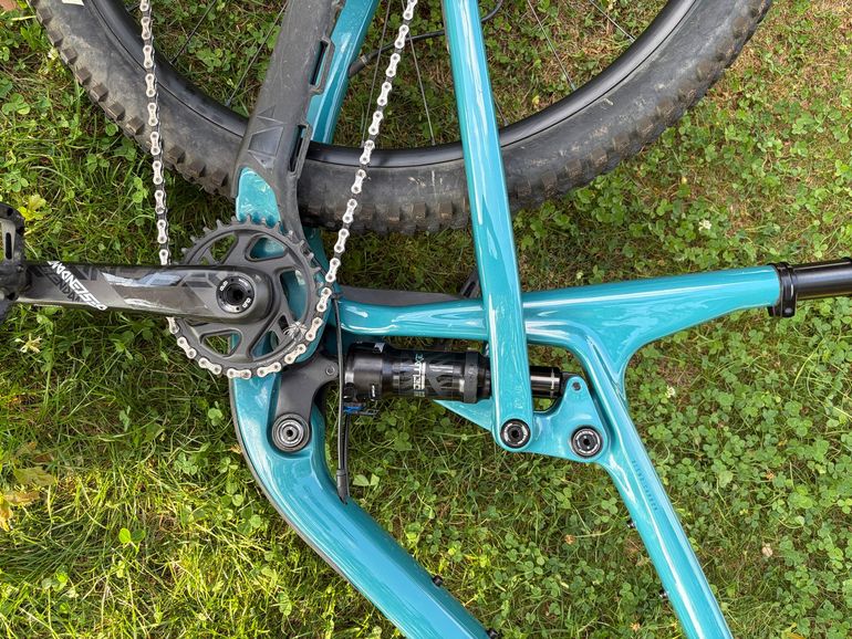 Brugt Propain Hugene 2 CF 29" Performance 2023 2023 Mountainbike — billede 31 af 37