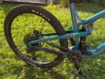 Brugt Propain Hugene 2 CF 29" Performance 2023 2023 Mountainbike — billede 30 af 37