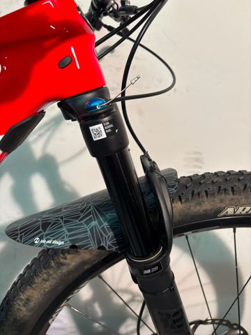 Used Trek Procaliber 9.8 2023 2023 Mountainbike, Red, 29 — image 9 of 17