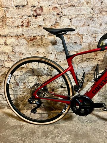 Tweedehands Cannondale Synapse Carbon 4 2025 2025 Road & Gravel — afbeelding 4 van 14