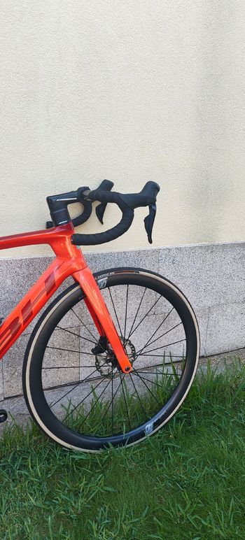 Used BH Custom Shimano 105 Di2 2024 Road & Gravel, Red — image 3 of 8