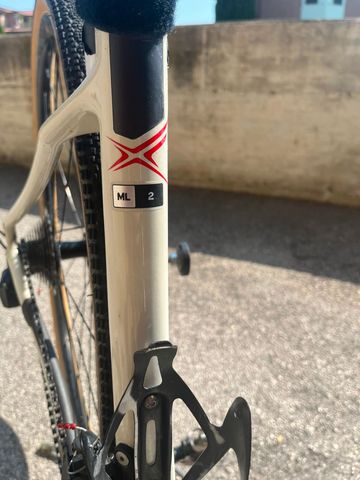 Used Giant Revolt Shimano 105 2020 Road & Gravel, White — image 7 of 8