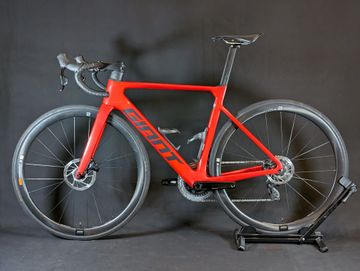 Używany Giant Propel Advanced Pro 1 2023 2023 Road & Gravel — zdjęcie 2 z 20