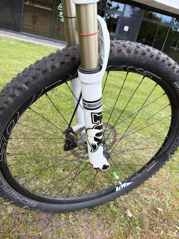 Scott Genius LT 710 Plus 2017 2017 Mountainbike usato, Nero — immagine 17 di 21
