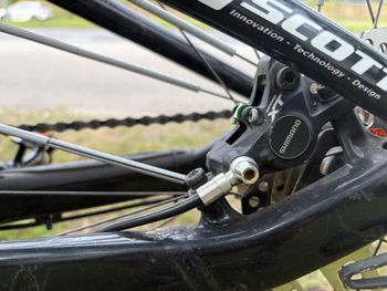 Scott Genius LT 710 Plus 2017 2017 Mountainbike usato, Nero — immagine 12 di 21