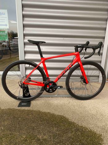 Brugt Giant TCR Advanced Pro Disc 2 2023 2023 Road & Gravel