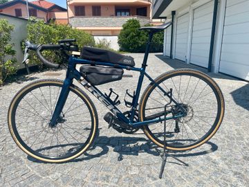 Käytetty Trek Domane AL 2 2023 2023 Road & Gravel — kuva 2 / 11