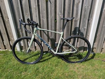 Used Giant Revolt 1 2021 2021 Road & Gravel, Green — image 2 of 14