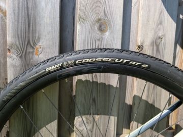 Used Giant Revolt 1 2021 2021 Road & Gravel, Green — image 9 of 14