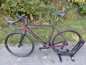 Tweedehands Stevens Camino 2022 2022 Road & Gravel — afbeelding 18 van 32