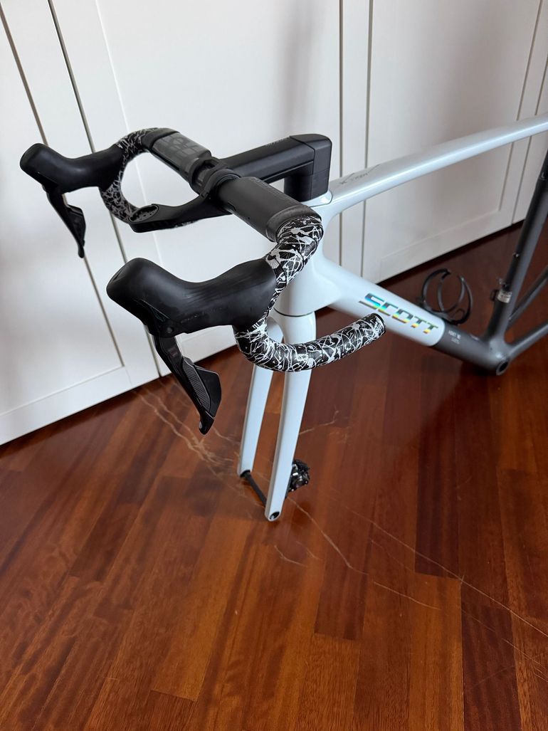 Brugt Scott Addict RC Pro 2025 Frameset 2025 Road & Gravel — billede 6 af 7