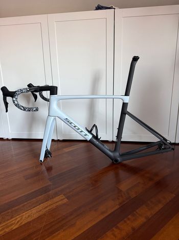 Brugt Scott Addict RC Pro 2025 Frameset 2025 Road & Gravel — billede 7 af 7