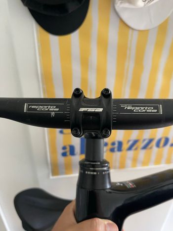 Używany Bianchi Aria e-Road 2019 2019 Road & Gravel — zdjęcie 7 z 10