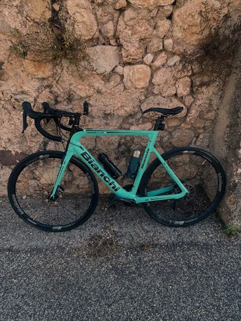 Używany Bianchi Aria e-Road 2019 2019 Road & Gravel — zdjęcie 2 z 10