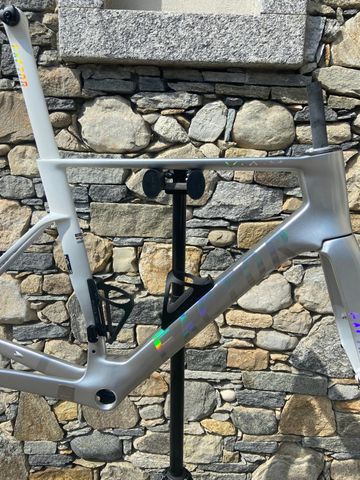 Brugt FACTOR OSTRO VAM ARTIC CHROME 2026 Frameset 2026 Road & Gravel — billede 2 af 17