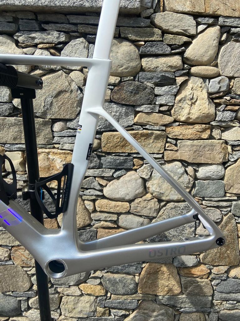 Brugt FACTOR OSTRO VAM ARTIC CHROME 2026 Frameset 2026 Road & Gravel — billede 10 af 17