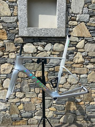 Brugt FACTOR OSTRO VAM ARTIC CHROME 2026 Frameset 2026 Road & Gravel — billede 7 af 17