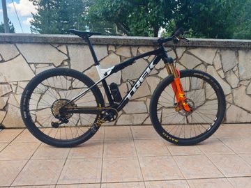 Trek Supercaliber 9.7 2021 2021 Mountainbike d'occasion — image 1 sur 7