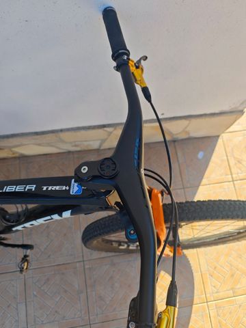 Trek Supercaliber 9.7 2021 2021 Mountainbike d'occasion — image 5 sur 7