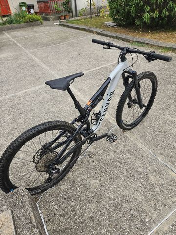 Used Canyon Neuron 5 2023 2023 Mountainbike, White, 27.5 (650B) — image 6 of 10